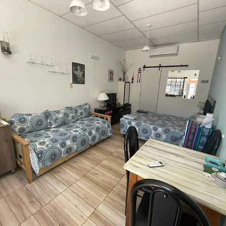 Ezeiza 1 Nuestro Lugar A 15 Minutos Del Aeropuerto Tranfer Opcional Desde Y Al Aeropuerto De Ezeiza Las 24 Horas Pet Friendly المظهر الخارجي الصورة