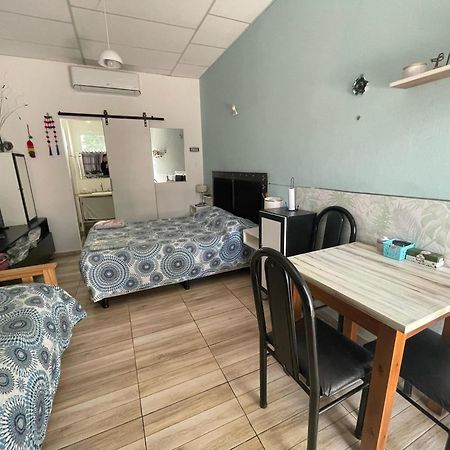 Ezeiza 1 Nuestro Lugar A 15 Minutos Del Aeropuerto Tranfer Opcional Desde Y Al Aeropuerto De Ezeiza Las 24 Horas Pet Friendly المظهر الخارجي الصورة