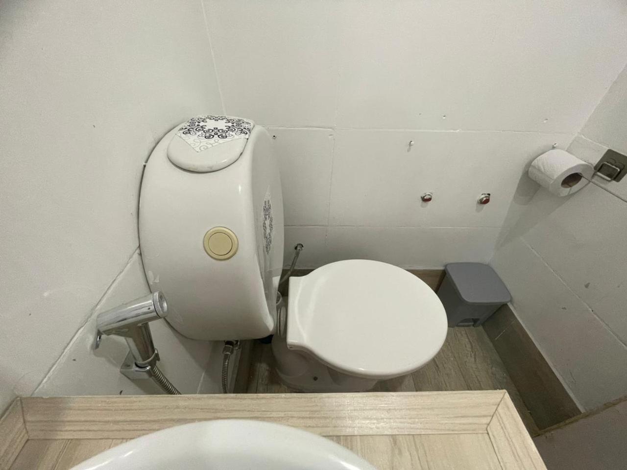 Ezeiza 1 Nuestro Lugar A 15 Minutos Del Aeropuerto Tranfer Opcional Desde Y Al Aeropuerto De Ezeiza Las 24 Horas Pet Friendly المظهر الخارجي الصورة