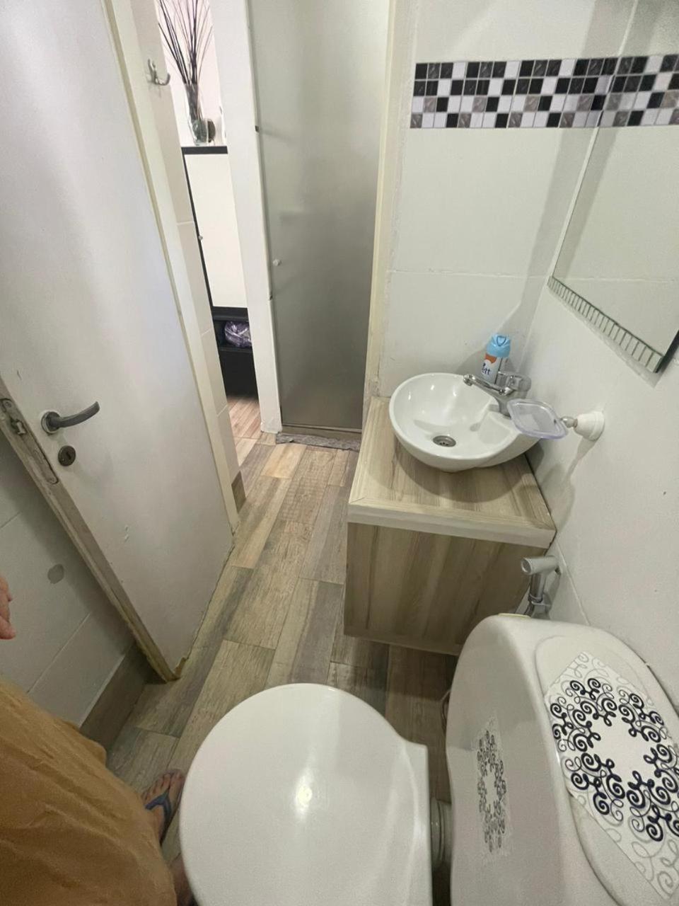 Ezeiza 1 Nuestro Lugar A 15 Minutos Del Aeropuerto Tranfer Opcional Desde Y Al Aeropuerto De Ezeiza Las 24 Horas Pet Friendly المظهر الخارجي الصورة